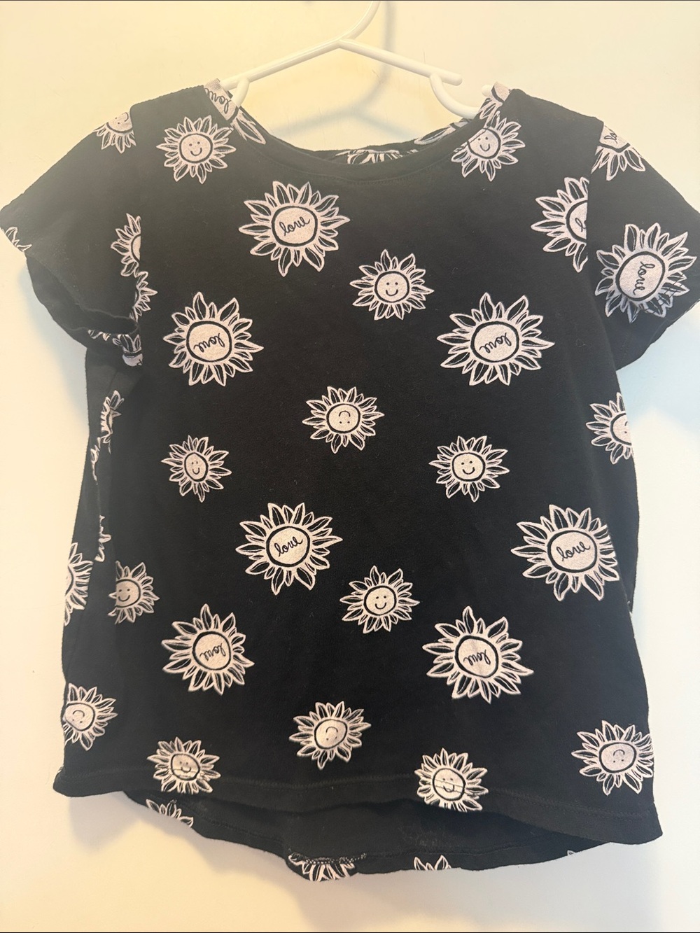 Girls' Black & White Sunflower Graphic Tee - Cute Smiley Print